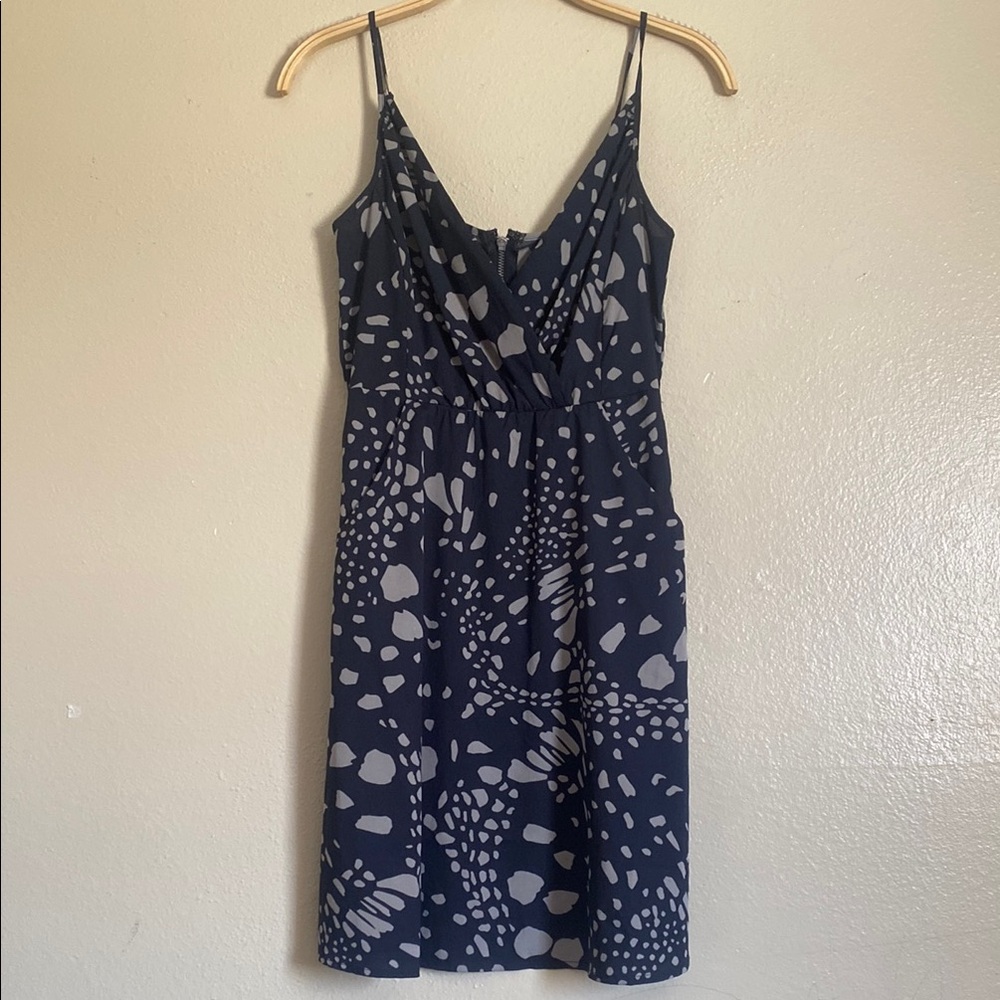 Elegant Navy and Gray Patterned Dress